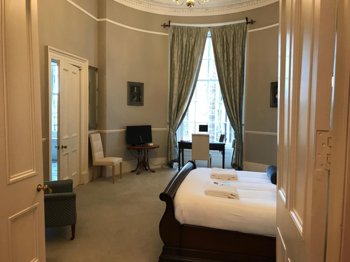 Escape To Edinburgh @ Albyn Place Esterno foto